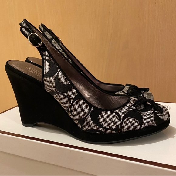 Brand New COACH Wedges - Picture 5 of 5